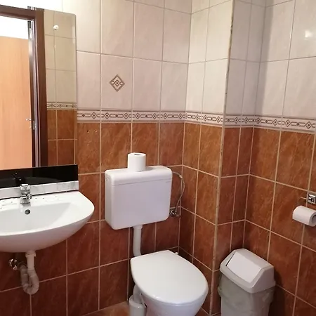 Хостел Ferihegy Вечеш